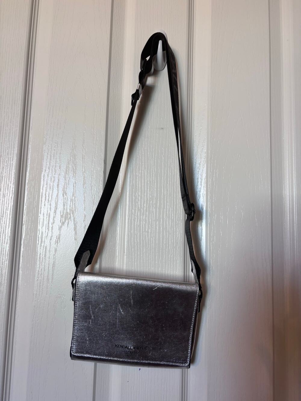 KENDALL + Kylie Los Studio crossbody